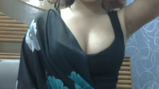 Hot_urvashi