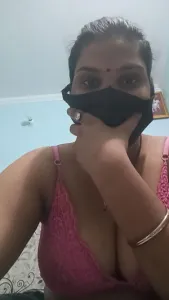 Chahat_Hotty