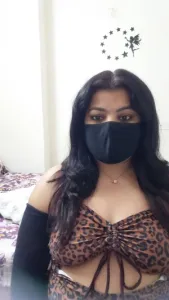 Sara_khan15