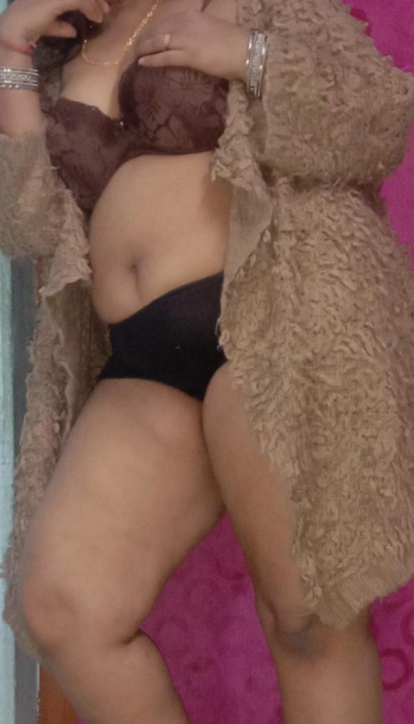 Sagufi Naz's ki masti - Photo 1