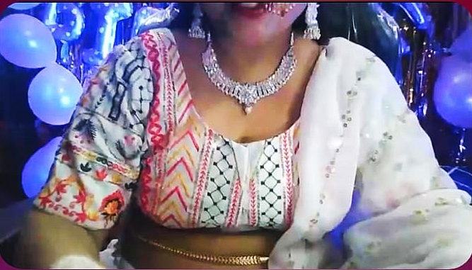 Pooja sexy image - Photo 5